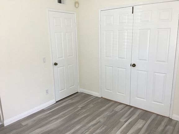 5th image of 16340 Sabina Ct