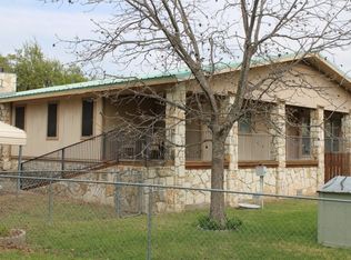 701 County Road 136a, Kingsland, TX 78639