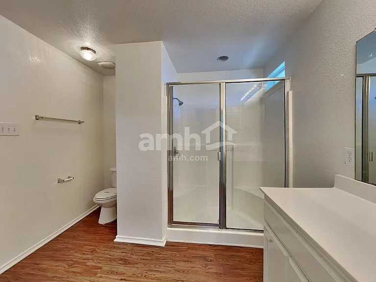 1137 Boxwood Dr — Photo 12