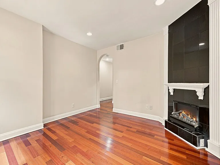 3005 Sherman Ave NW #1 — Photo 3