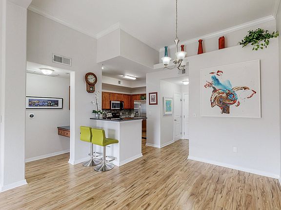3rd image of 330 Las Colinas Blvd #414