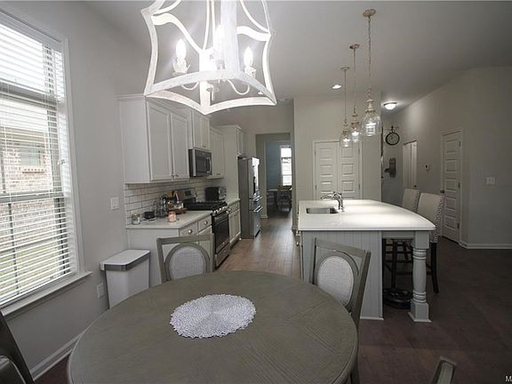5th image of 9208 Crescent Lodge Cir