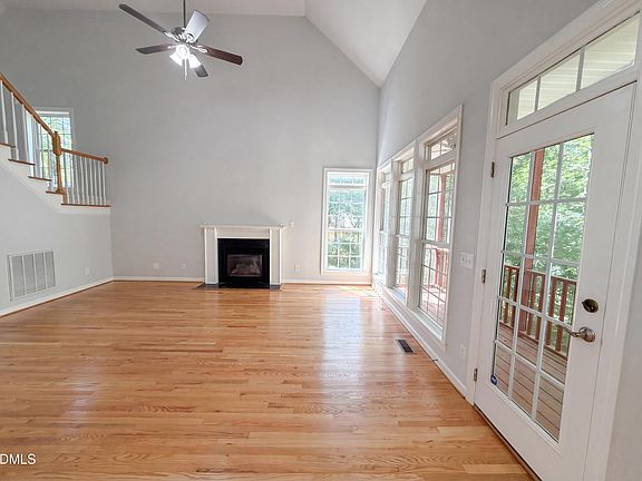 2nd image of 350 Wyndham Place Dr