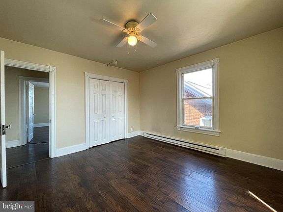3rd image of 616 W Franklin St