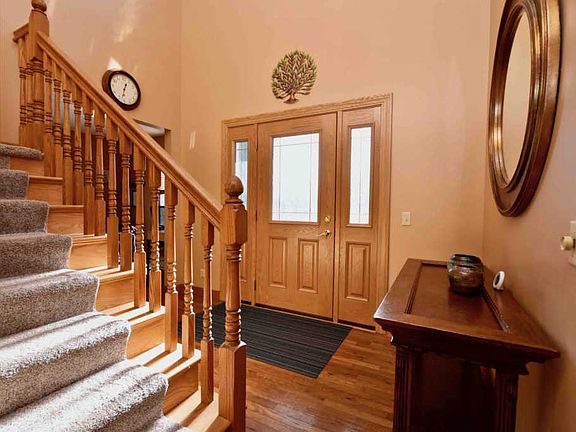 5th image of 178 Valley Trail Dr