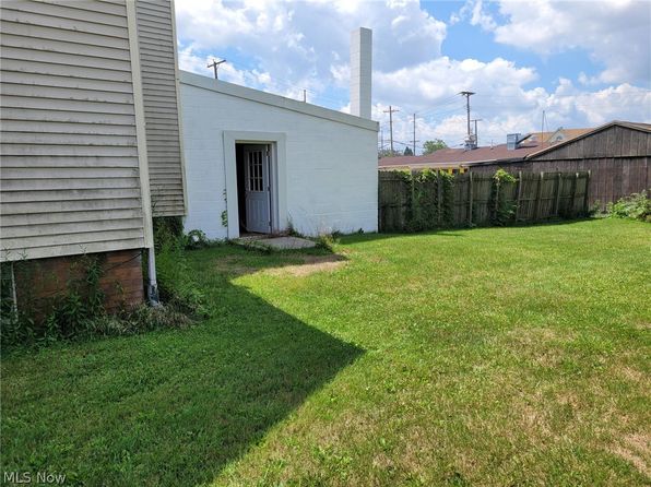 3421 Mahoning Rd NE, Canton, OH 44705