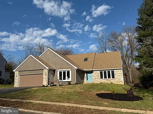 148 Belmont Dr Photo 1