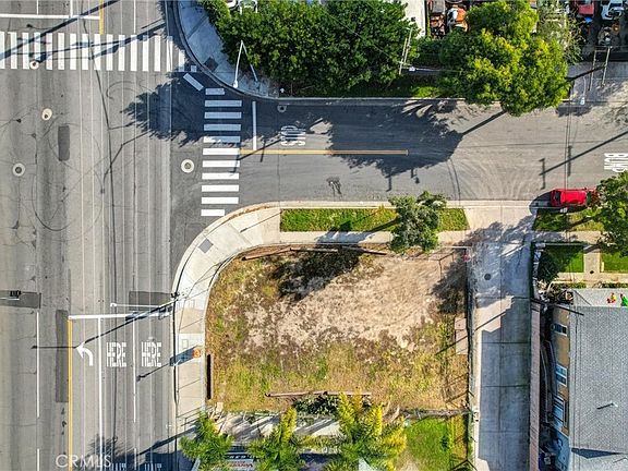 2nd image of 3314 W 5th St Lot 1