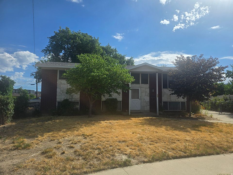 1st image of 247 E Nicoletti Dr