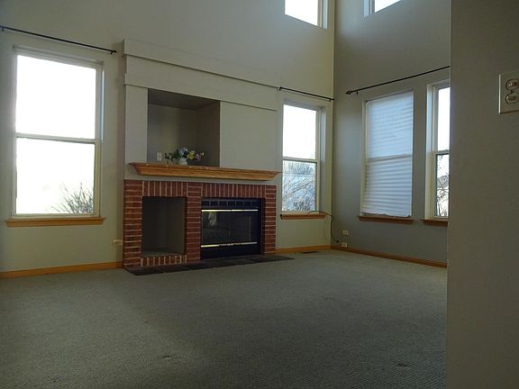4th image of 222 S Catalina Dr