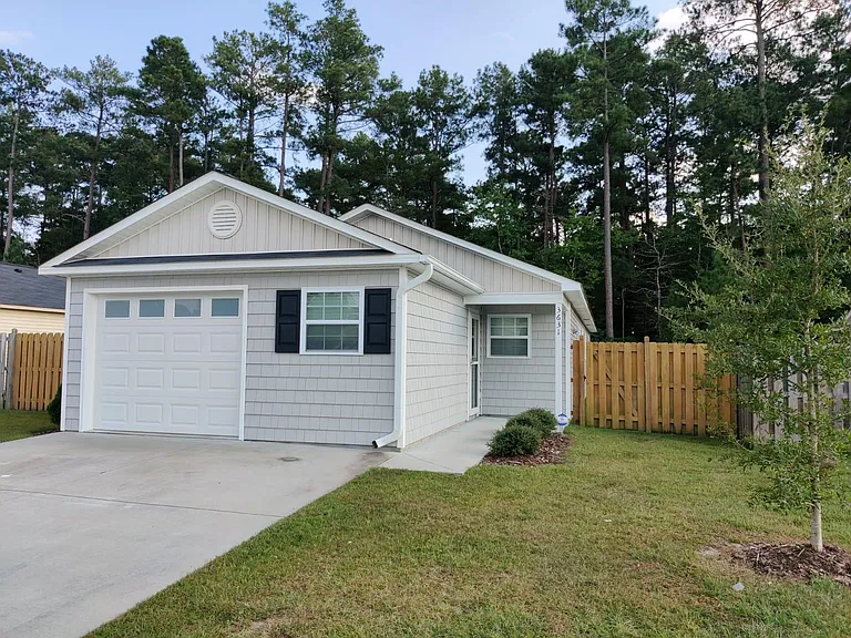 3631 Ramsey Dr — Photo 2