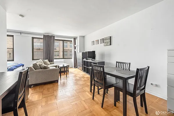 Rented by Oxford Property Group | media 11