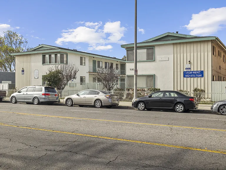 1135 Wilmington Blvd — Photo 6