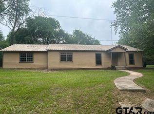 315 E Park Dr, Overton, TX 75684