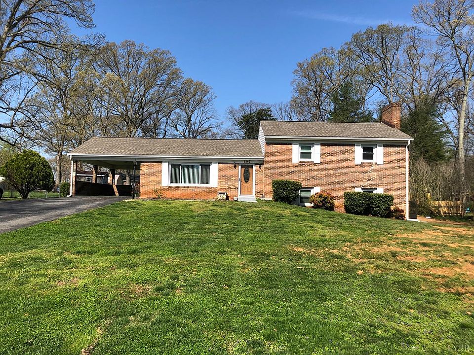 1st image of 696 Rainbow Forest Dr