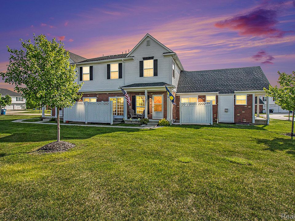 1st image of 1302 Riversedge Dr