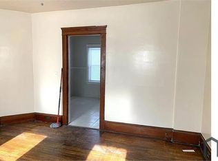 3688 E 59th St, Cleveland, OH 44105