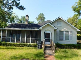 304 E Kelly St, Sylvester, GA 31791
