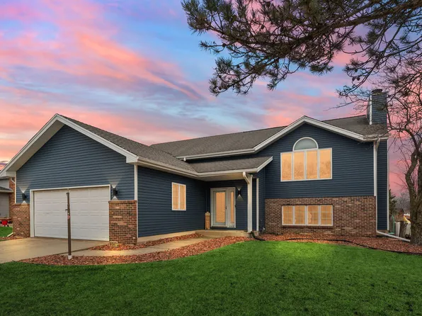 8567 Judith Ln, Saint John, IN 46373