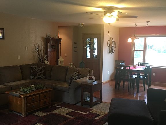 4th image of 1001 Wels Ln