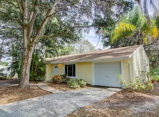 8975 Phyliss Ave, Sarasota, FL 34231