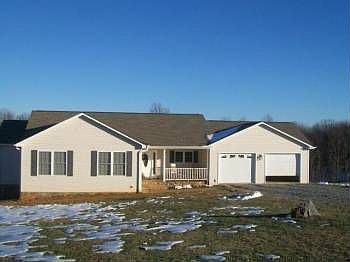 2nd image of 1126 Calico Rock Rd