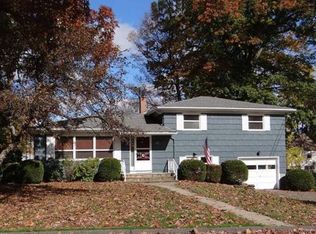 133 W Meadowview Rd, Holyoke, MA 01040