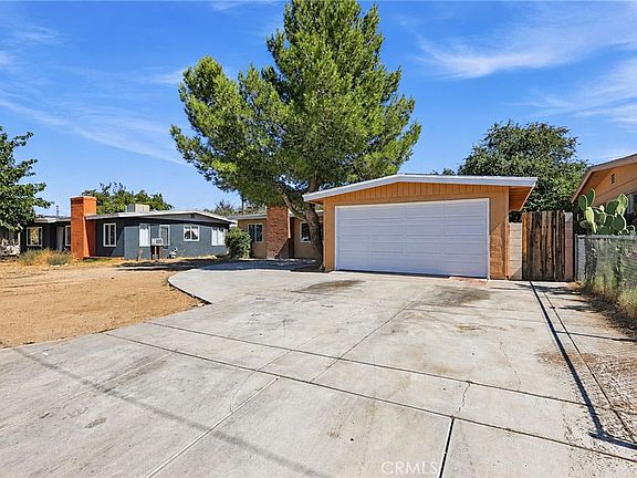 2nd image of 38726 Sumac Ave