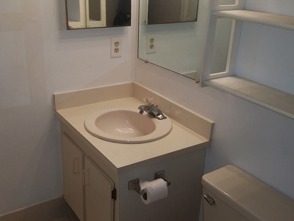 1st image of 2915 NE 8th Ter APT 203