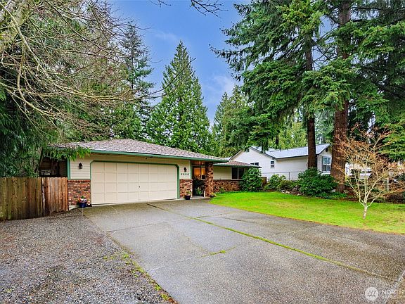 3rd image of 2903 168th Street SE