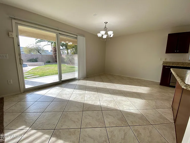 16444 N 172nd Ln — Photo 6