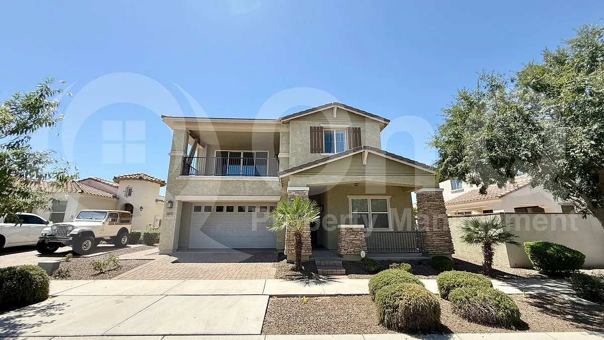 4 bed, 4.5 bath, 3673 sqft, $3,150 — Photo 3