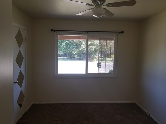 5th image of 409 Alameda Blvd