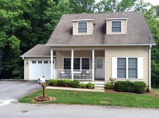 35 Winterwind Dr, Asheville, NC 28803