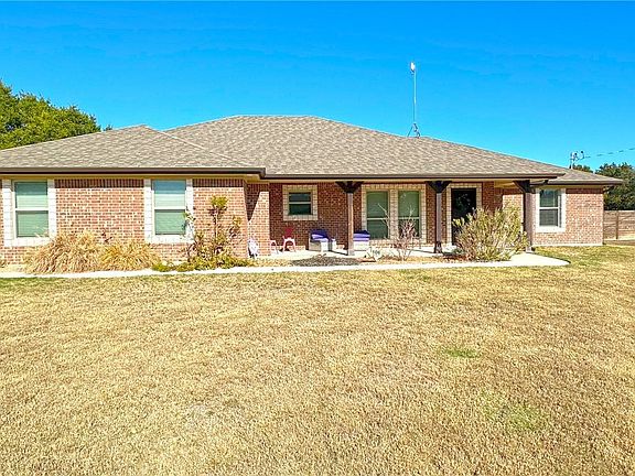 2nd image of 106 Savage Cir