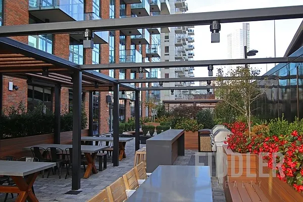 Rented by The KCI Group | media 118