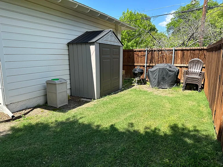 6431 Woodcrest Ln — Photo 31