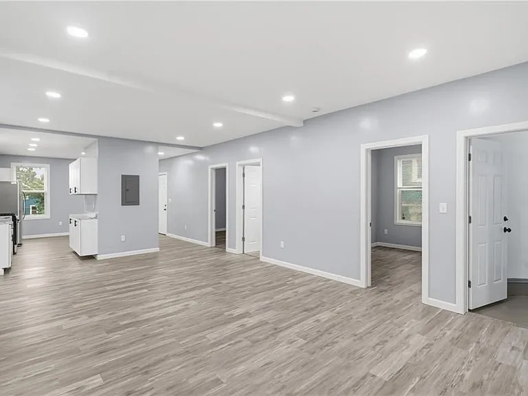 62 Cypress St #2 — Photo 3