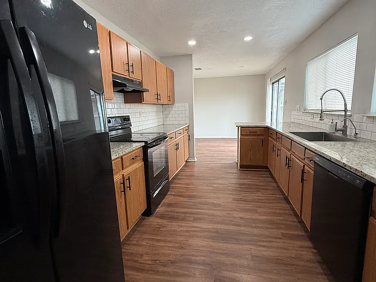 8138 Elktree Pass — Photo 7