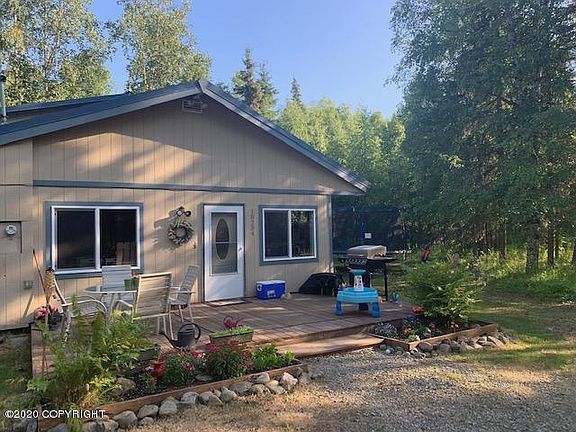 3rd image of 18234 Pioneer Dr