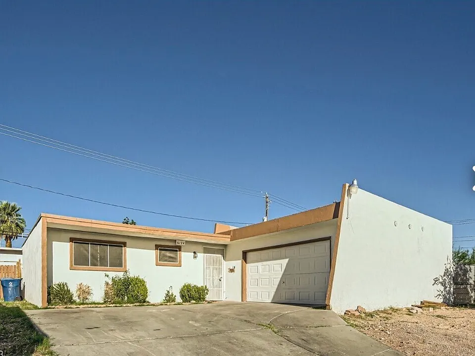 6124 Edgewood Cir