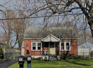 3045 Lyth Rd, Buffalo, NY 14218