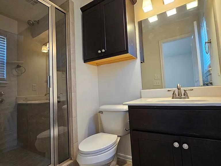 1345 Columbia Cir — Photo 16