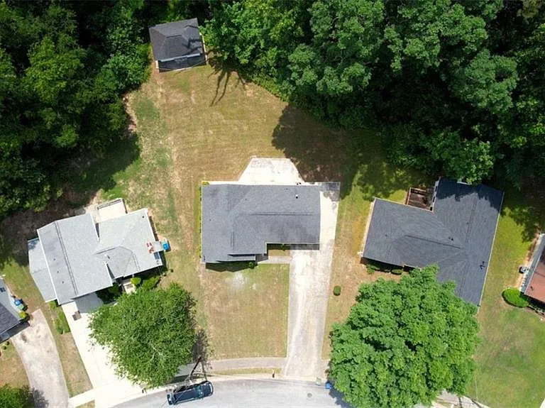 2119 Briar Glen Ln SW — Photo 33