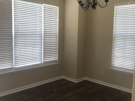 Dining Room 2nd photo