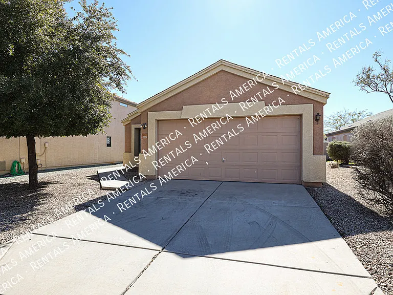 6817 E Quiet Retreat — Photo 1