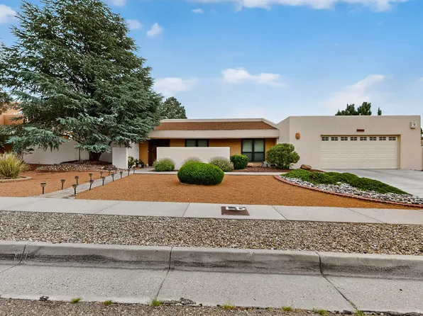 9200 Luna Del Oro Rd NE, Albuquerque, NM 87111