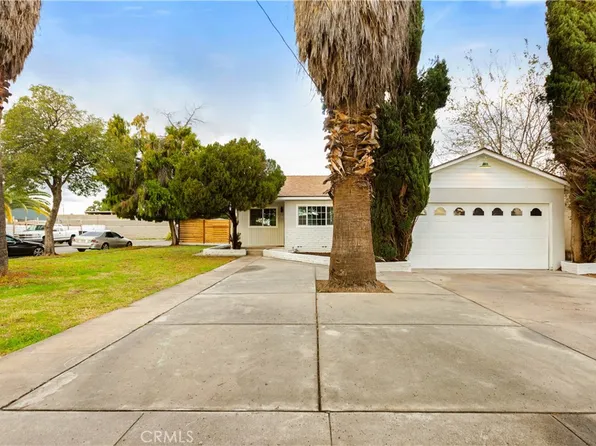 2766 W Court St, Rialto, CA 92376