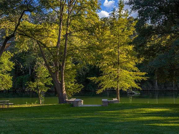 4th image of 1755 Riada Dr