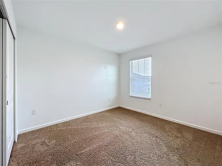 9848 Walkway Dr — Photo 35